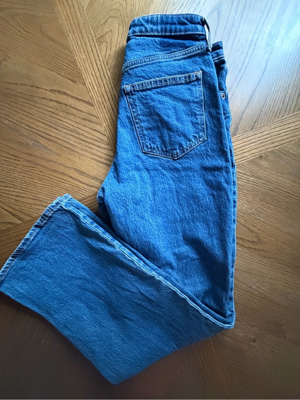Abercrombie & Fitch The 90’s Relaxed Jean High Rise